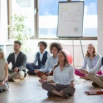 how to run an online health & wellness community